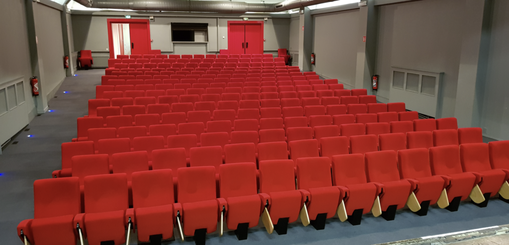 Salle du Vox à Bourg-en-Bresse, vue d'ensemble