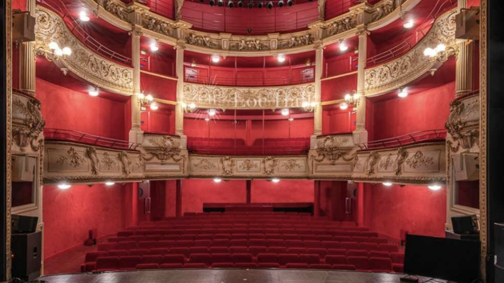 Salle à l'italienne du Théâtre municipal de Nevers